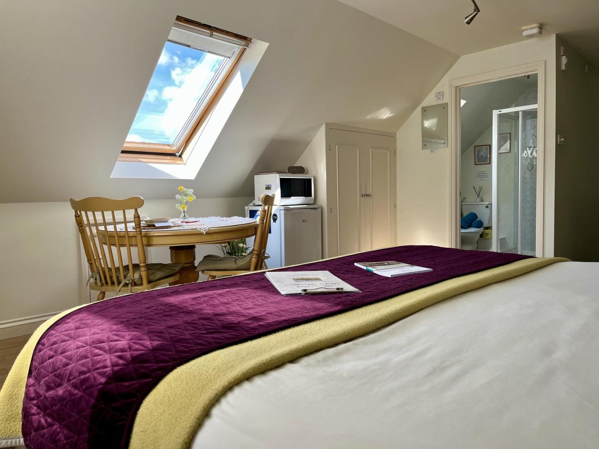 Priors Oak - A Cosy Studio With Countryside Views In Dorset Stalbridge Exterior photo